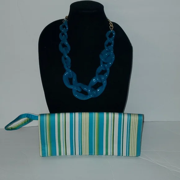 Clutch - Picture 3 of 4